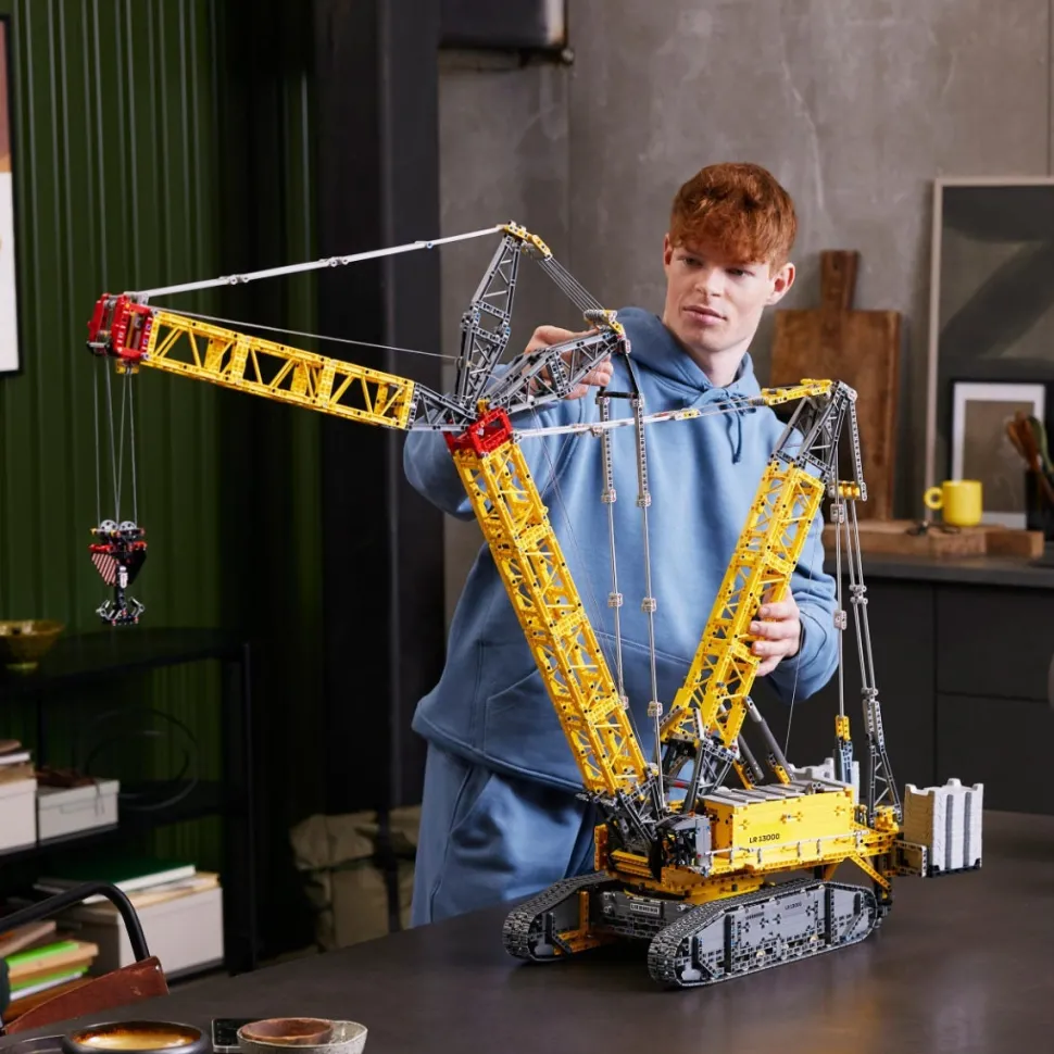LEGO® 42146 Technic Liebherr Crawler Crane LR 13000 RC Set
