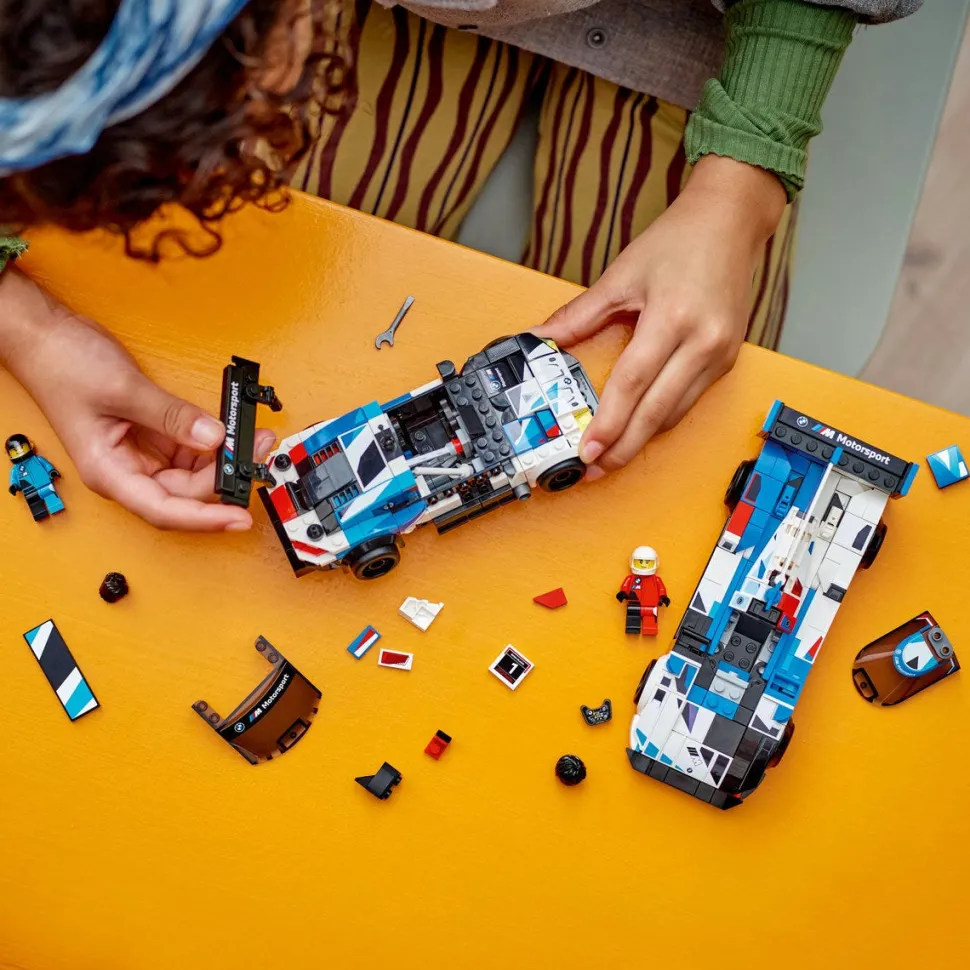 LEGO® Speed Champions BMW M4 GT3 & BMW M Hybrid V8 Race Cars 76922